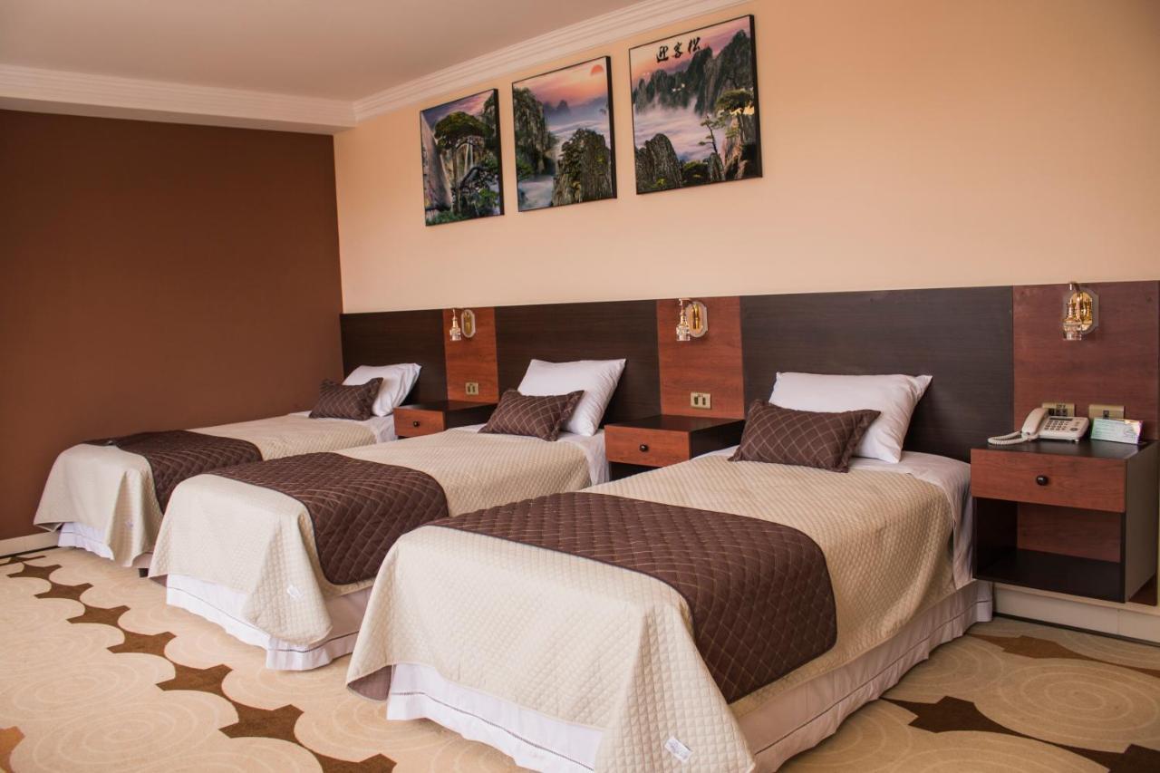 Hotel Pairumani 4*